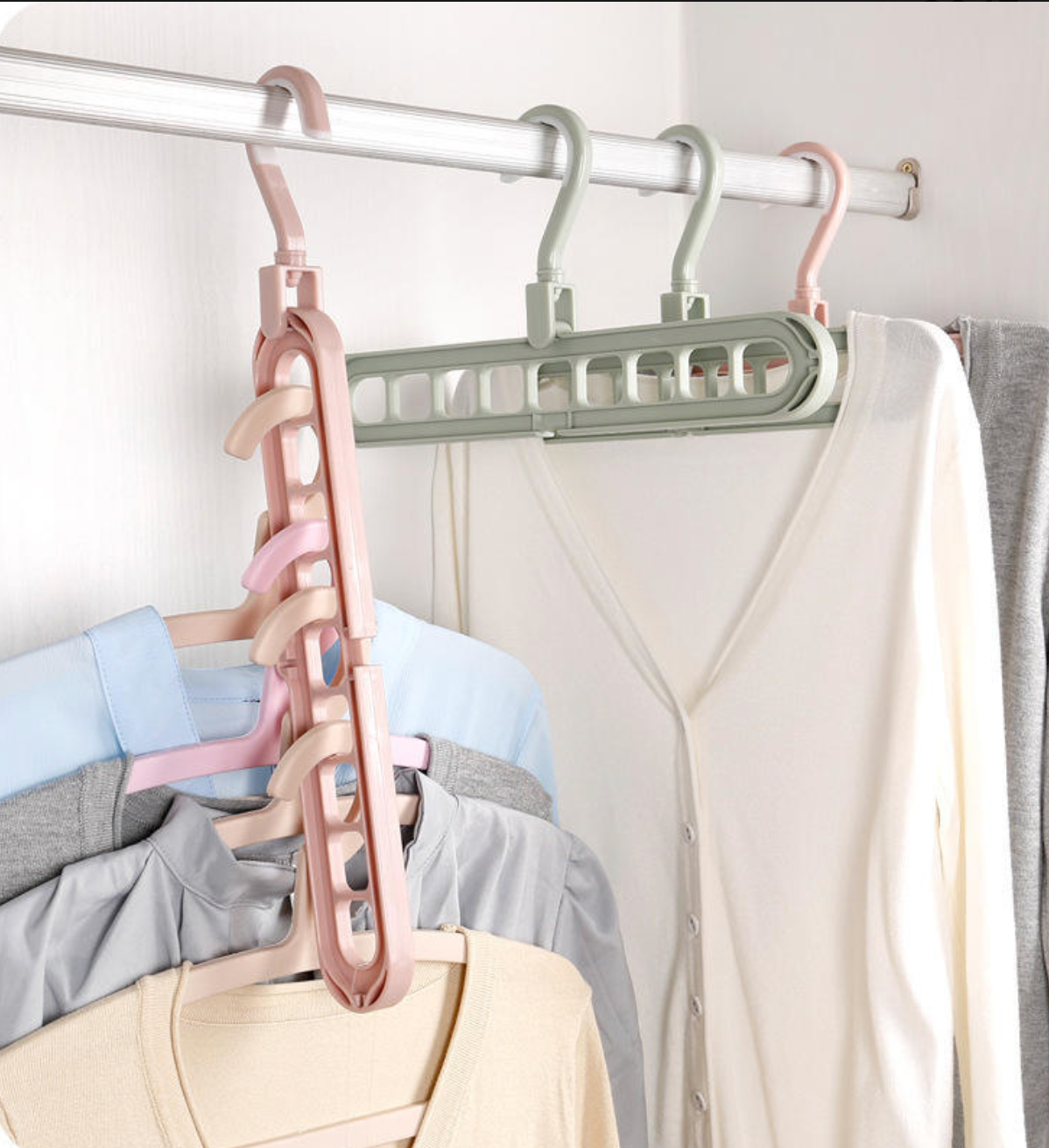 ClosetIQ® 360° 9 In 1 Diverse Hanger 🧠